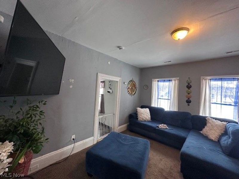 3803 Cress Road, Cleveland, OH 44111 Photo 4