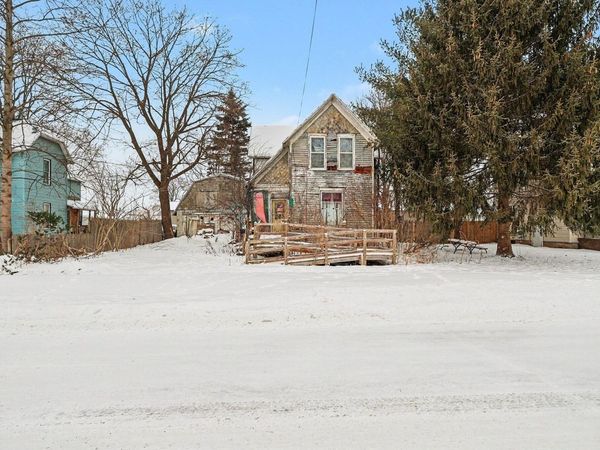 420 S Mulberry Street, Marshall, MI 49068