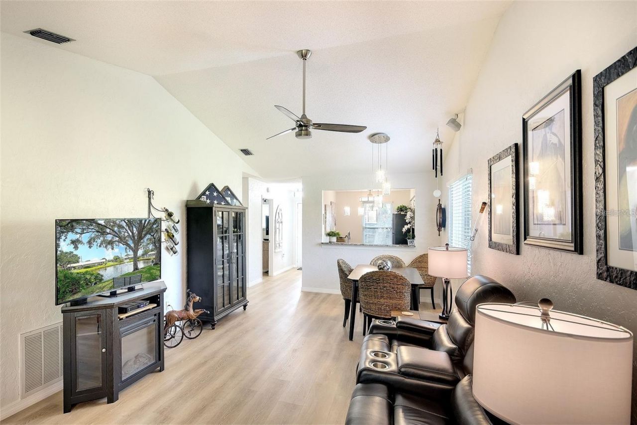 6024 28th Street W, Bradenton, FL 34207 Photo