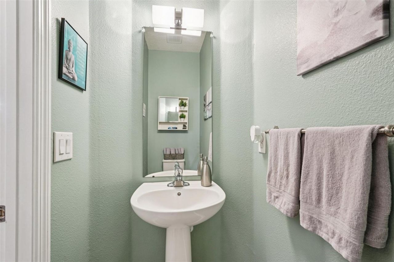 1303 Parker Den Drive, Ruskin, FL 33570 Photo