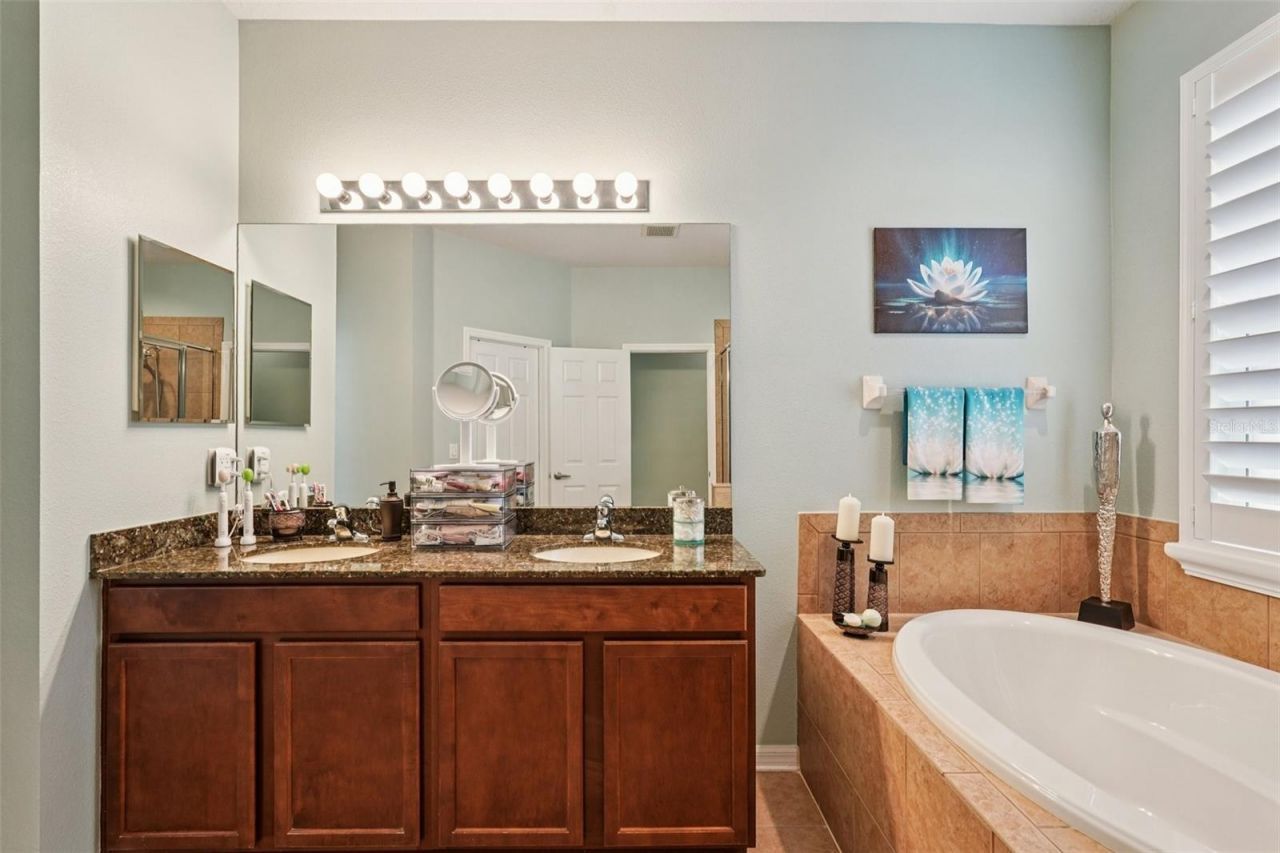 1303 Parker Den Drive, Ruskin, FL 33570 Photo