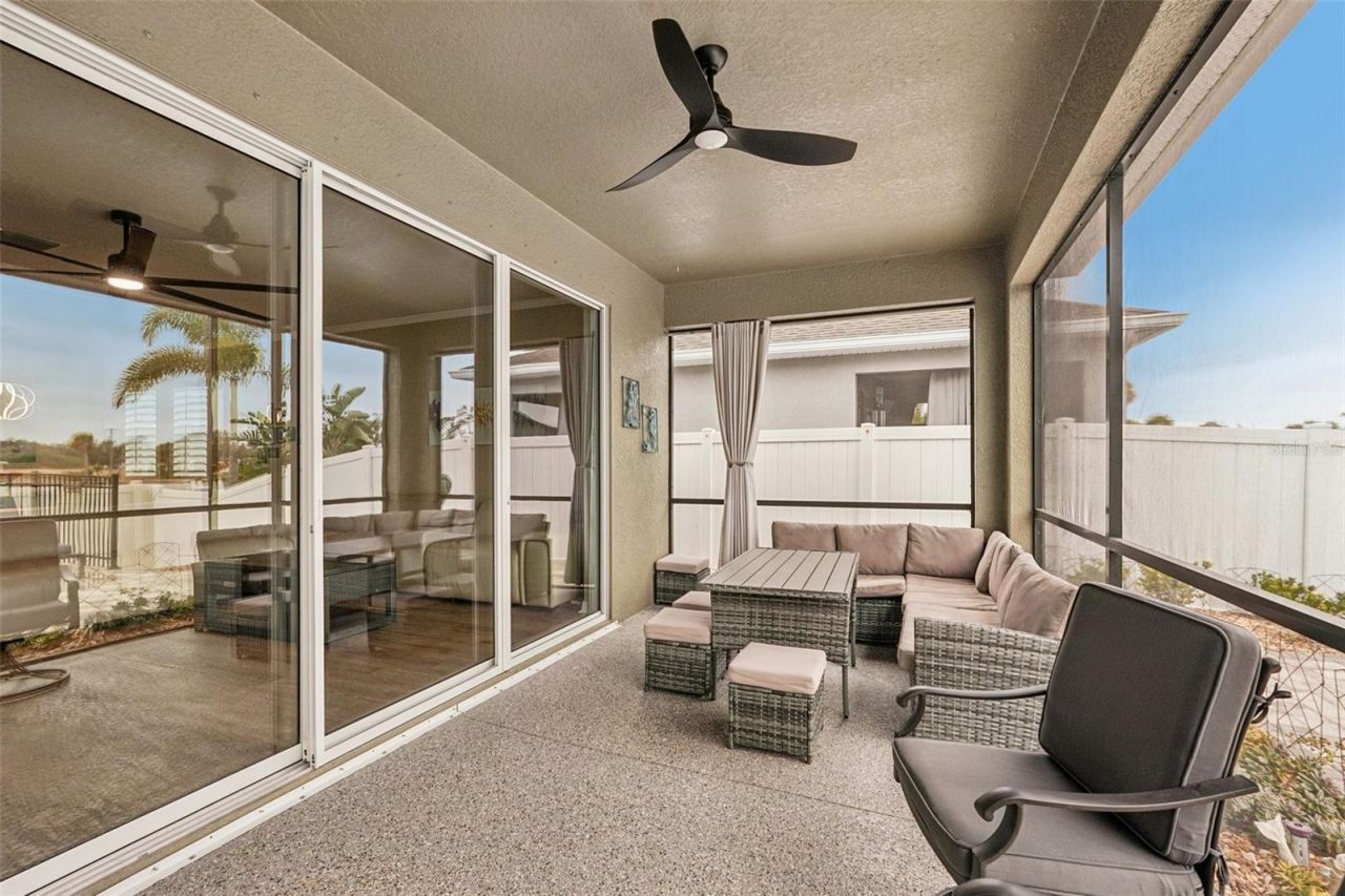 1303 Parker Den Drive, Ruskin, FL 33570 Photo