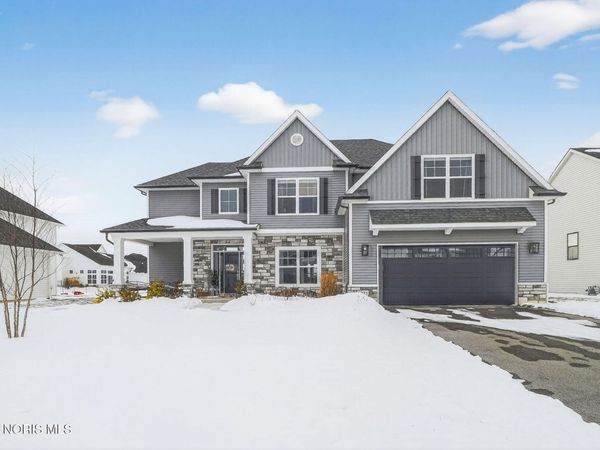 1021 Brampton Park Road, Perrysburg, OH 43551