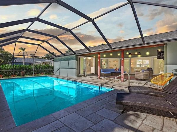 2328 Clipper WAY , NAPLES, FL 34104