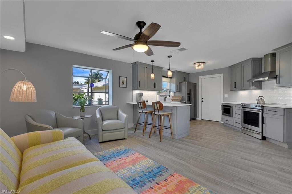 2328 Clipper Way, Naples, FL 34104 Photo