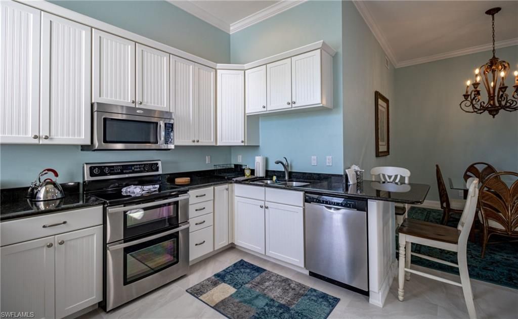 2611 Citrus Lake Dr, Unit C-203, Naples, FL 34109 Photo