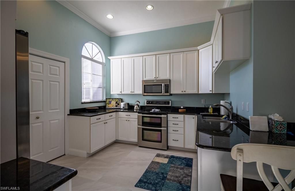 2611 Citrus Lake Dr, Unit C-203, Naples, FL 34109 Photo