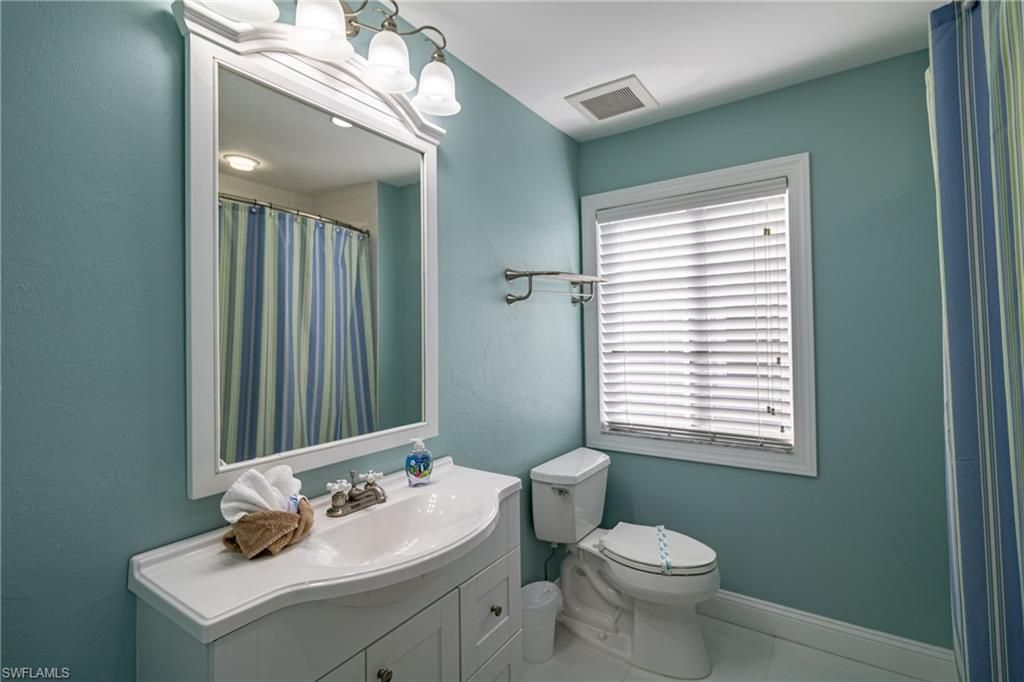 2611 Citrus Lake Dr, Unit C-203, Naples, FL 34109 Photo
