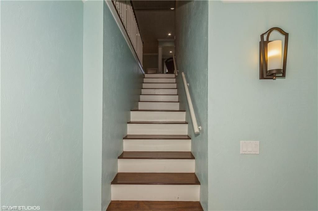 2611 Citrus Lake Dr, Unit C-203, Naples, FL 34109 Photo