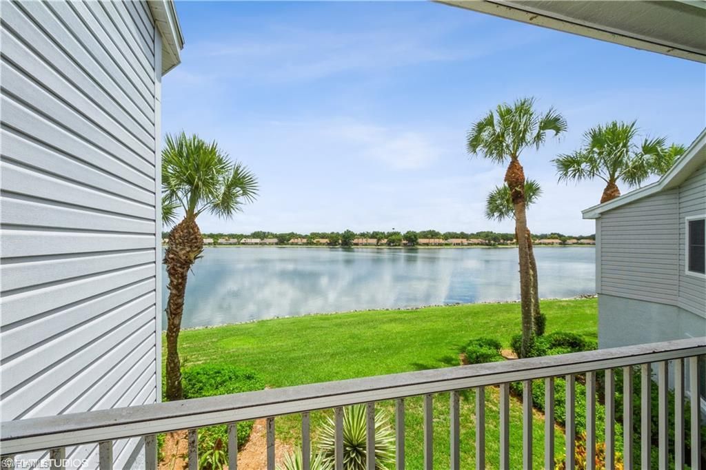 2611 Citrus Lake Dr, Unit C-203, Naples, FL 34109 Photo