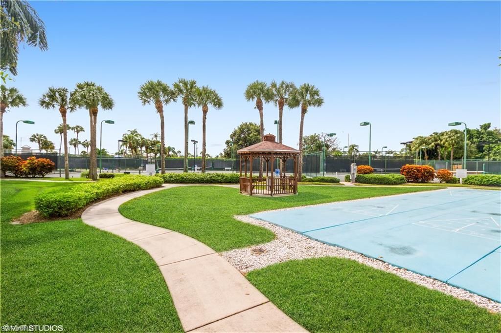 2611 Citrus Lake Dr, Unit C-203, Naples, FL 34109 Photo