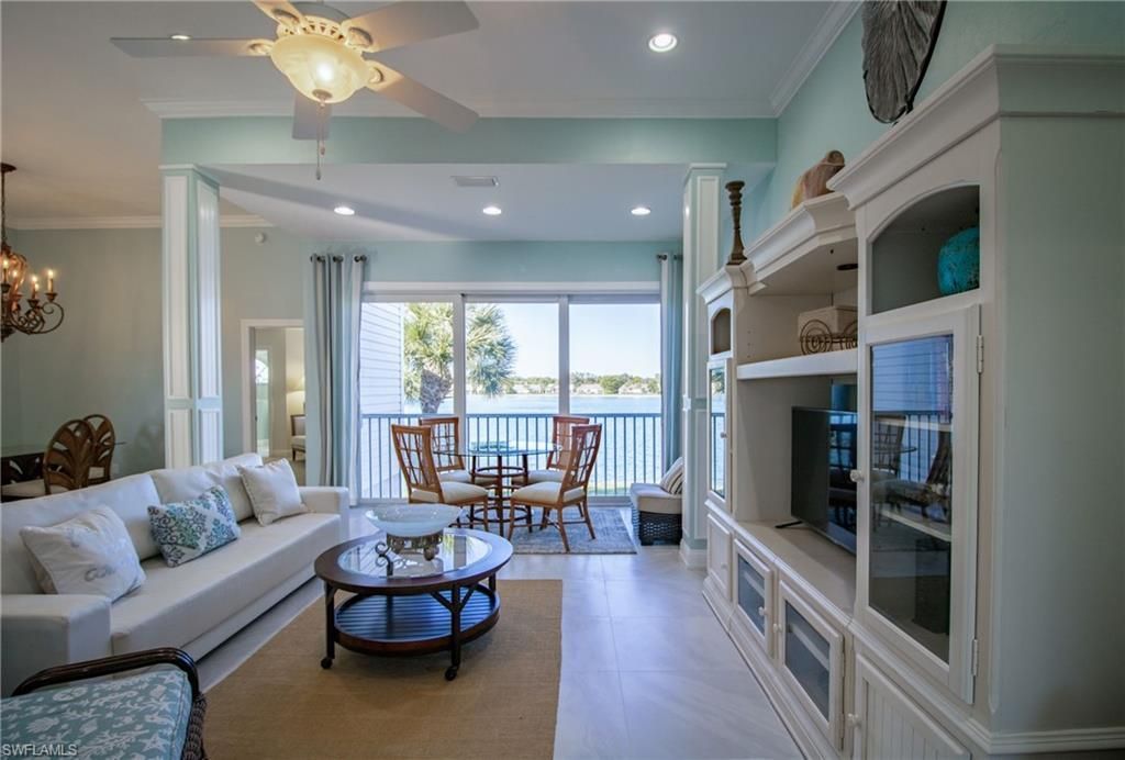 2611 Citrus Lake Dr, Unit C-203, Naples, FL 34109 Photo
