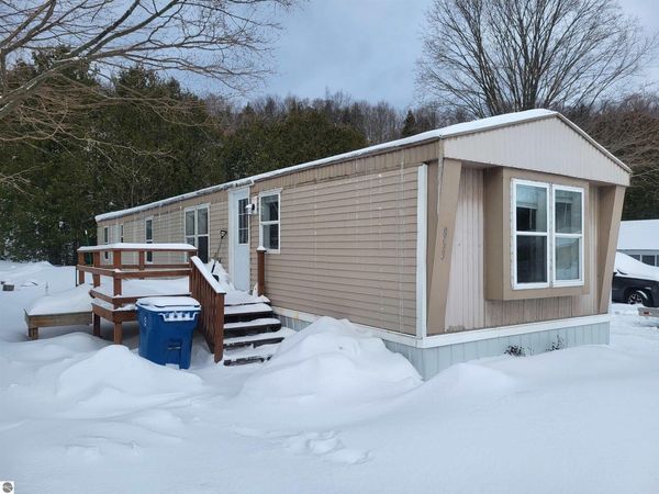 853 Glen Avenue, Unit 2, Elberta, MI 49628