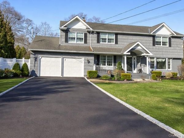 52 Matinecock Avenue, East Islip, NY 11730