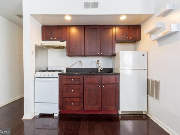 2137 SPRUCE STREET, Unit 2, PHILADELPHIA, PA 19103