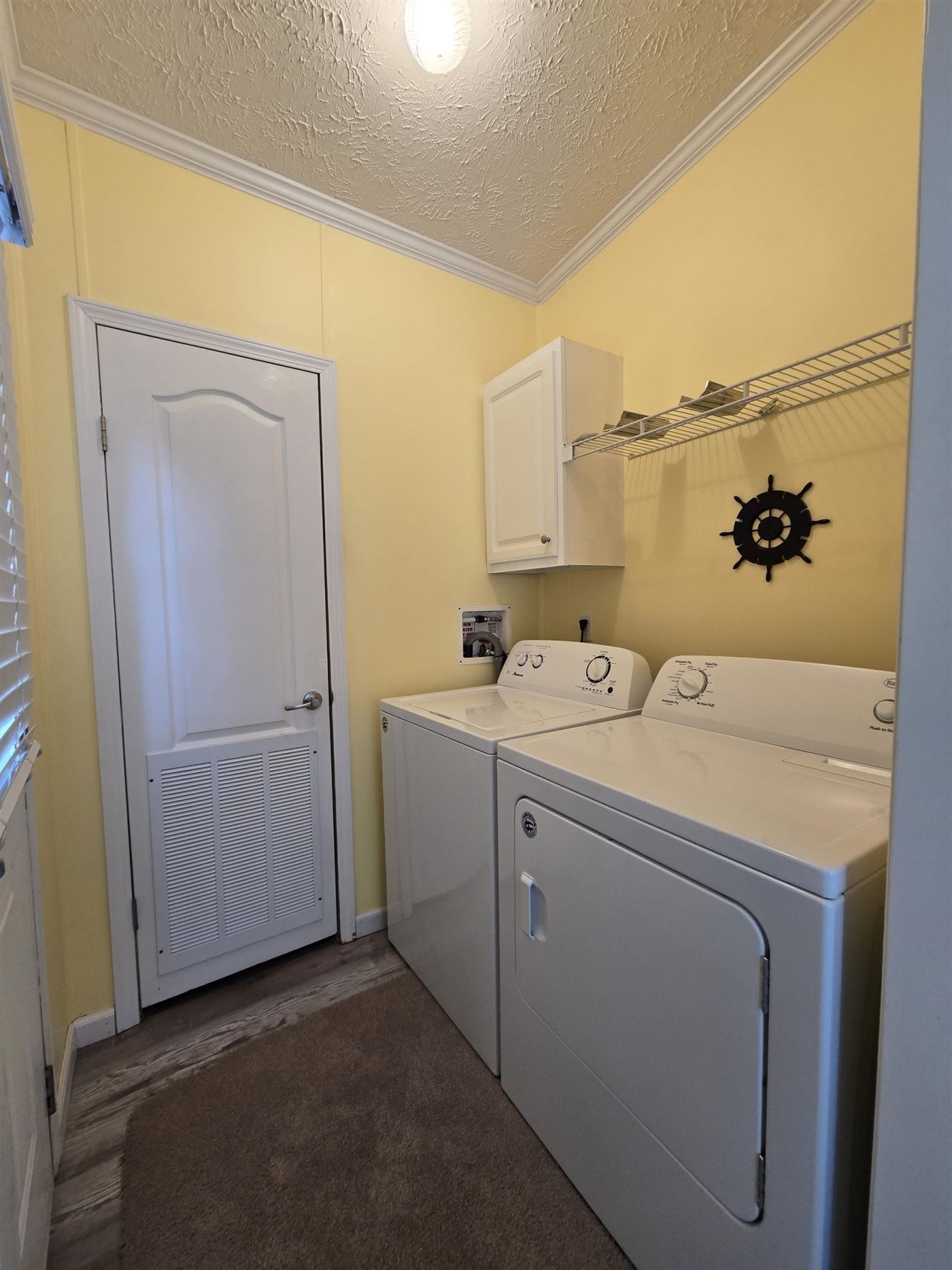 344 Clam Shell Circle Photo 12