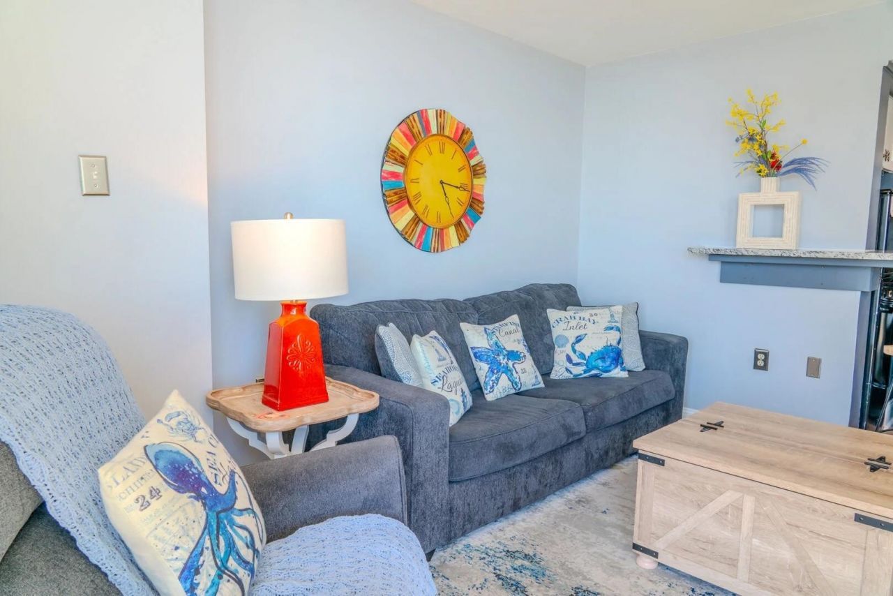 2310 N Ocean Blvd. Photo 10