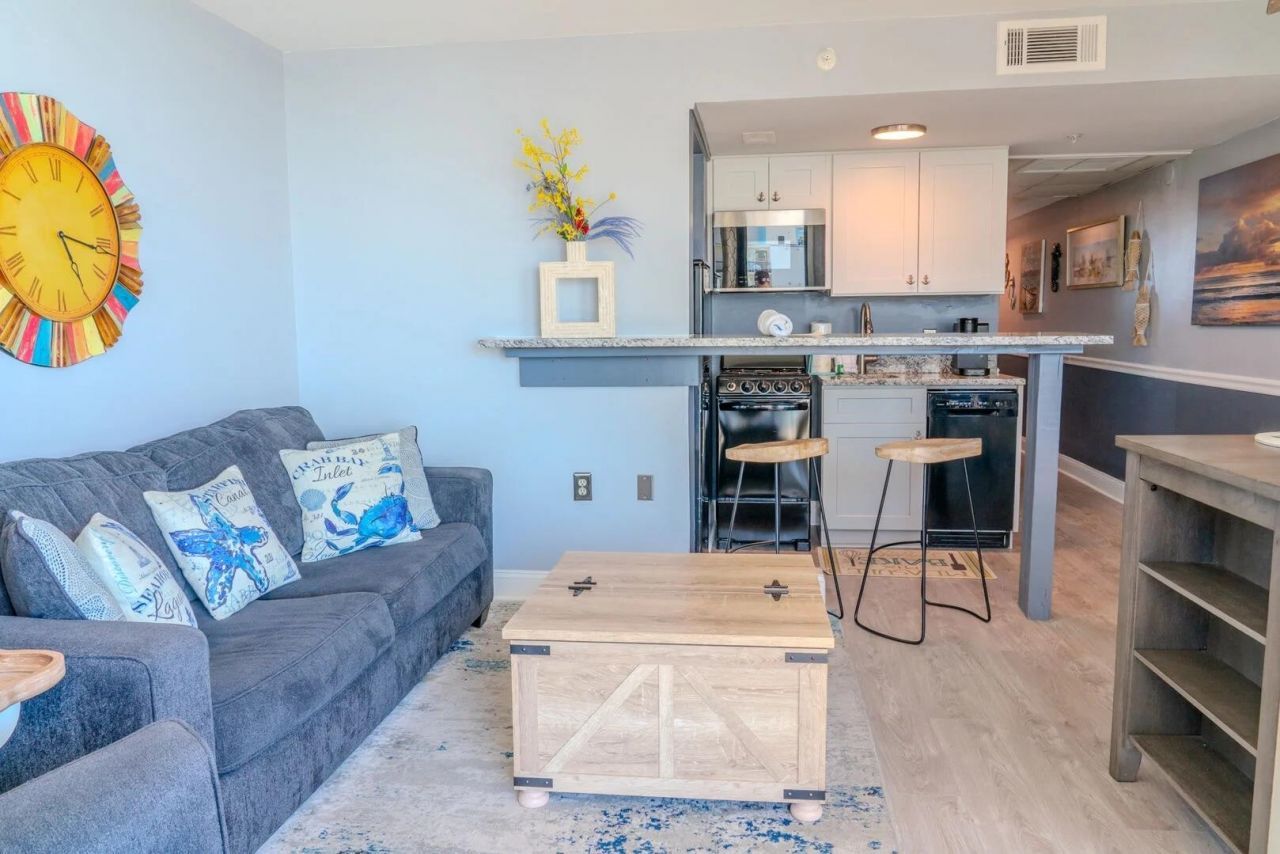 2310 N Ocean Blvd. Photo 11