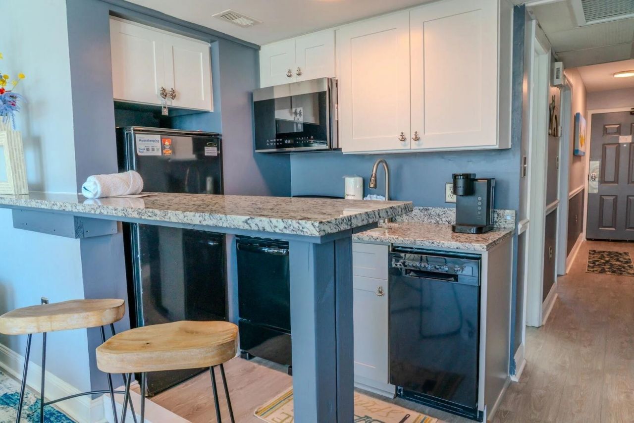 2310 N Ocean Blvd. Photo 13