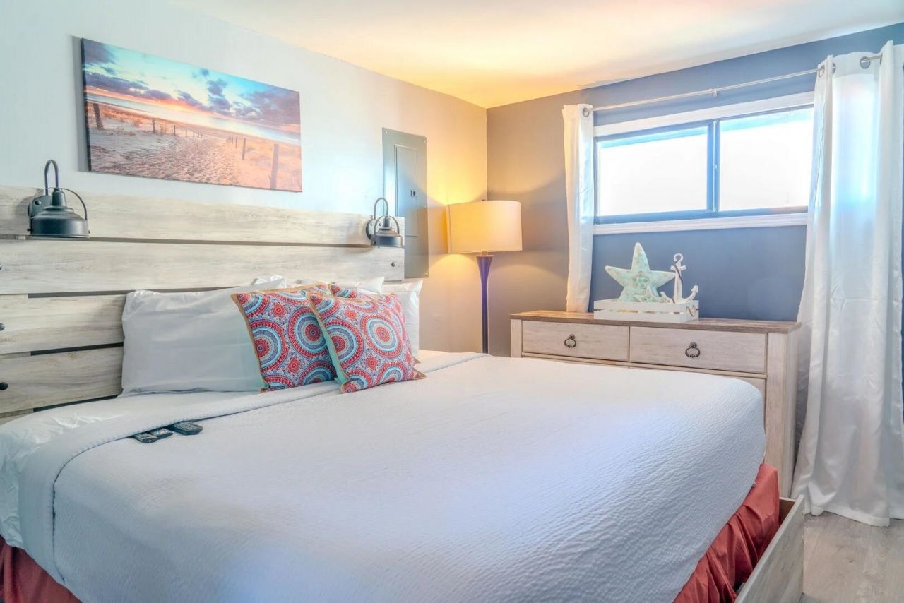 2310 N Ocean Blvd. Photo 19