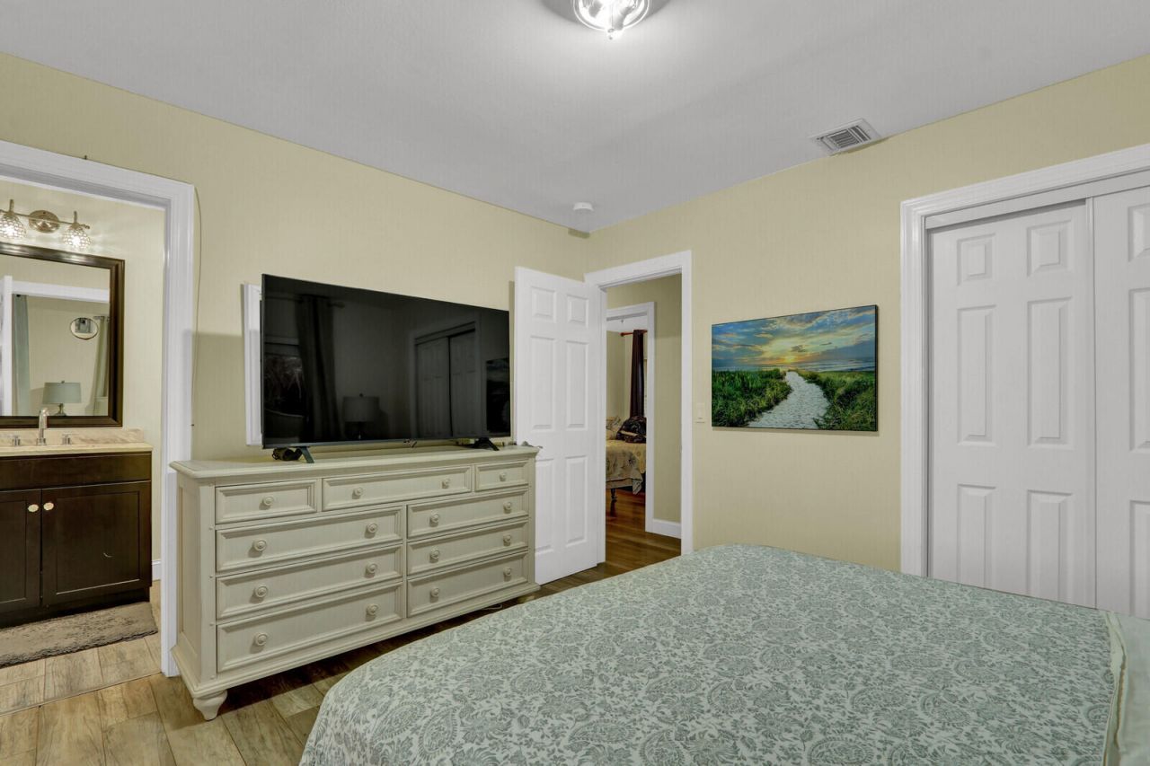 1831 Wheeler Road, North Palm Beach, FL 33408 Photo