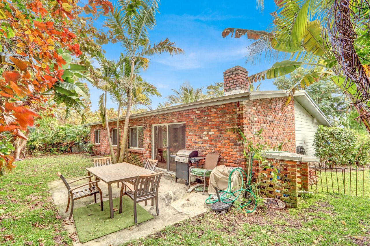 1831 Wheeler Road, North Palm Beach, FL 33408 Photo