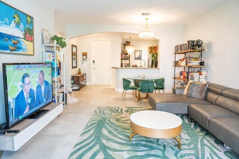 2901 NW 126 Avenue, Unit 2-327, Sunrise, FL 33323 Main Photo