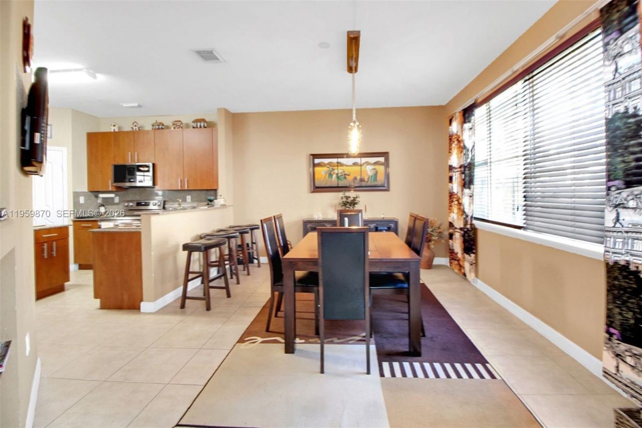 11531 NW 79th Ln, Doral, FL 33178 Photo