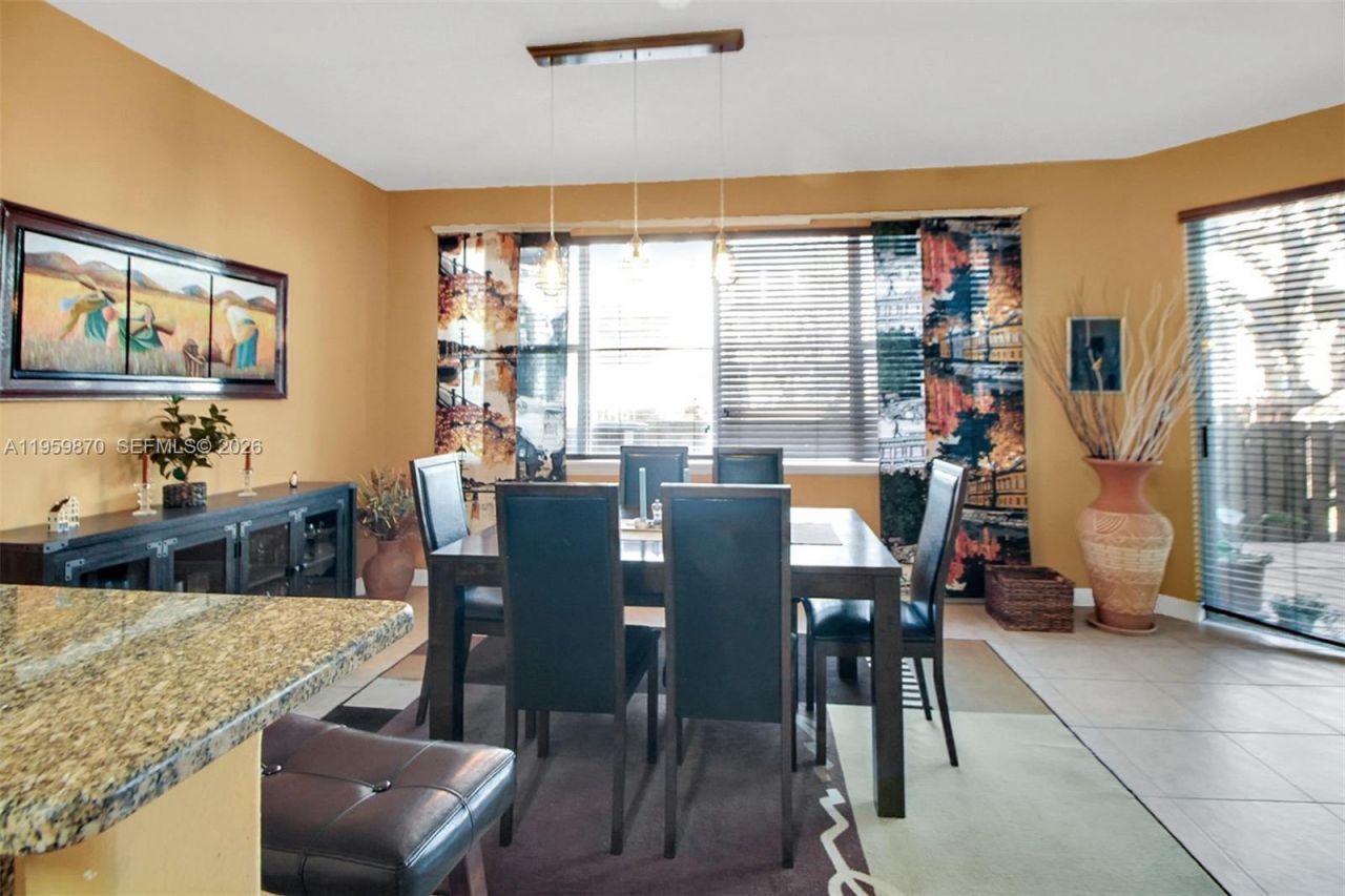 11531 NW 79th Ln, Doral, FL 33178 Photo