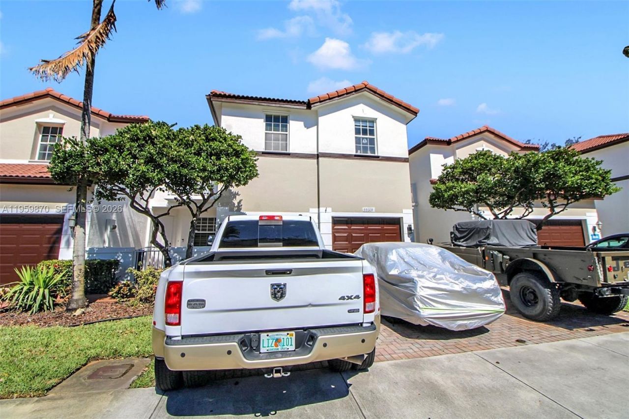 11531 NW 79th Ln, Doral, FL 33178 Photo