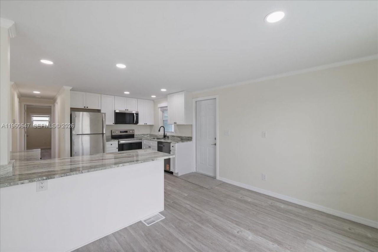 62 Kiowa, Fort Myers Beach, FL 33931 Photo