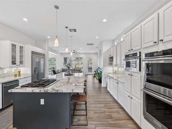 2805 Evening Rock Street, Las Vegas, NV 89135