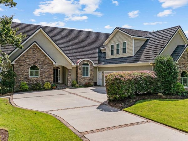 1324 Harbour Watch SW, Calabash, NC 28467