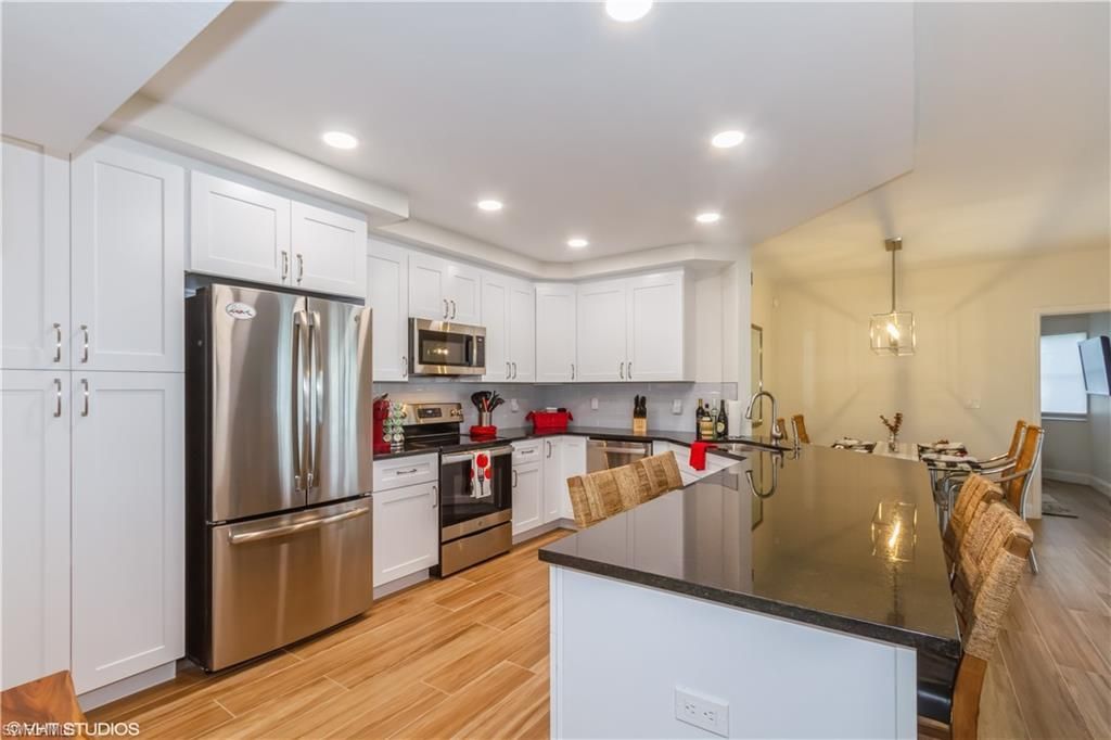 2671 Citrus Lake Dr, Unit E-201, Naples, FL 34109 Photo