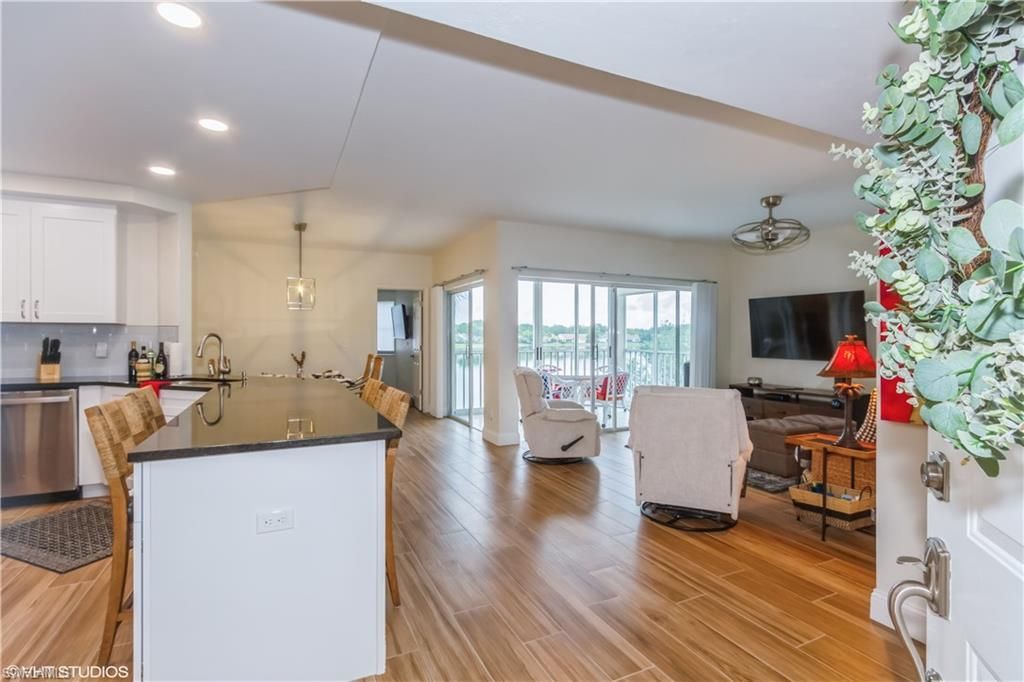 2671 Citrus Lake Dr, Unit E-201, Naples, FL 34109 Photo