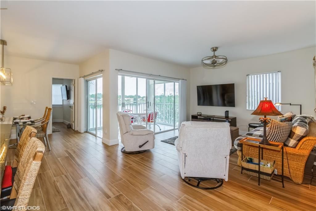 2671 Citrus Lake Dr, Unit E-201, Naples, FL 34109 Photo