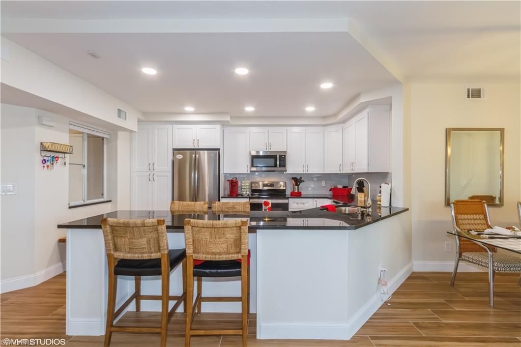 2671 Citrus Lake Dr, Unit E-201, Naples, FL 34109 Photo