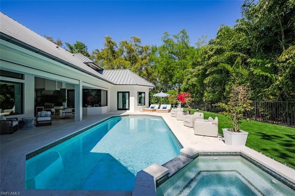681 Katemore Ln, Naples, FL 34108 Photo