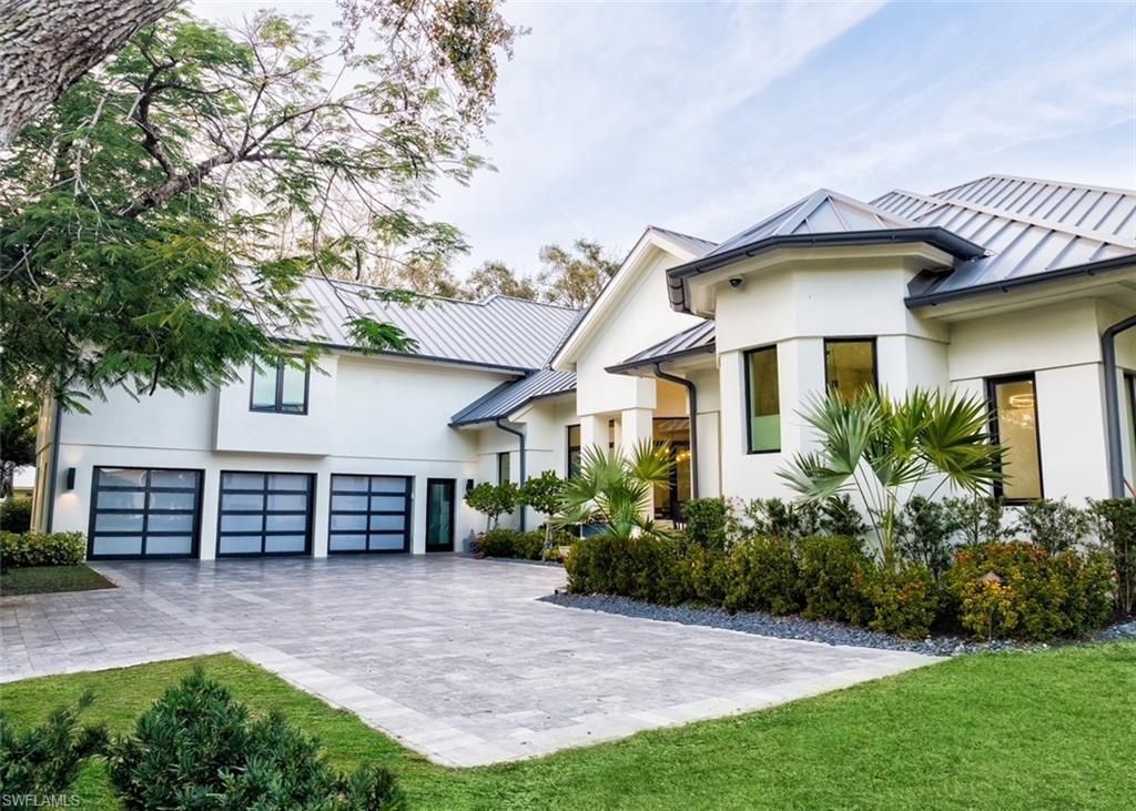 681 Katemore Ln, Naples, FL 34108 Photo