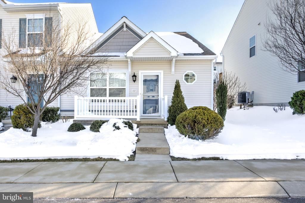 207 Norbury Circle, Willow Street, PA 17584 Main Photo