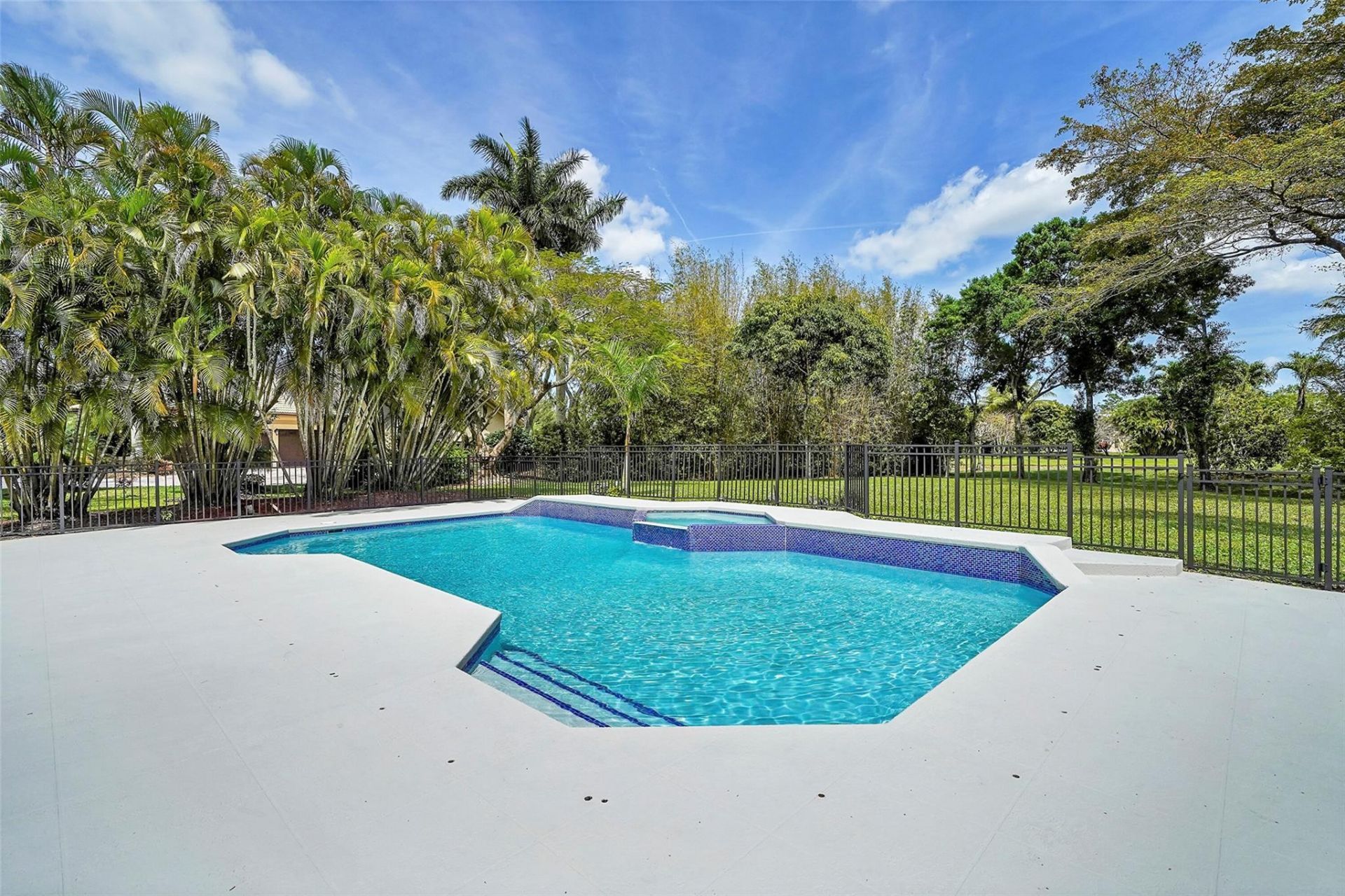 7685 NW 47th Dr, Coral Springs, FL 33067 Photo