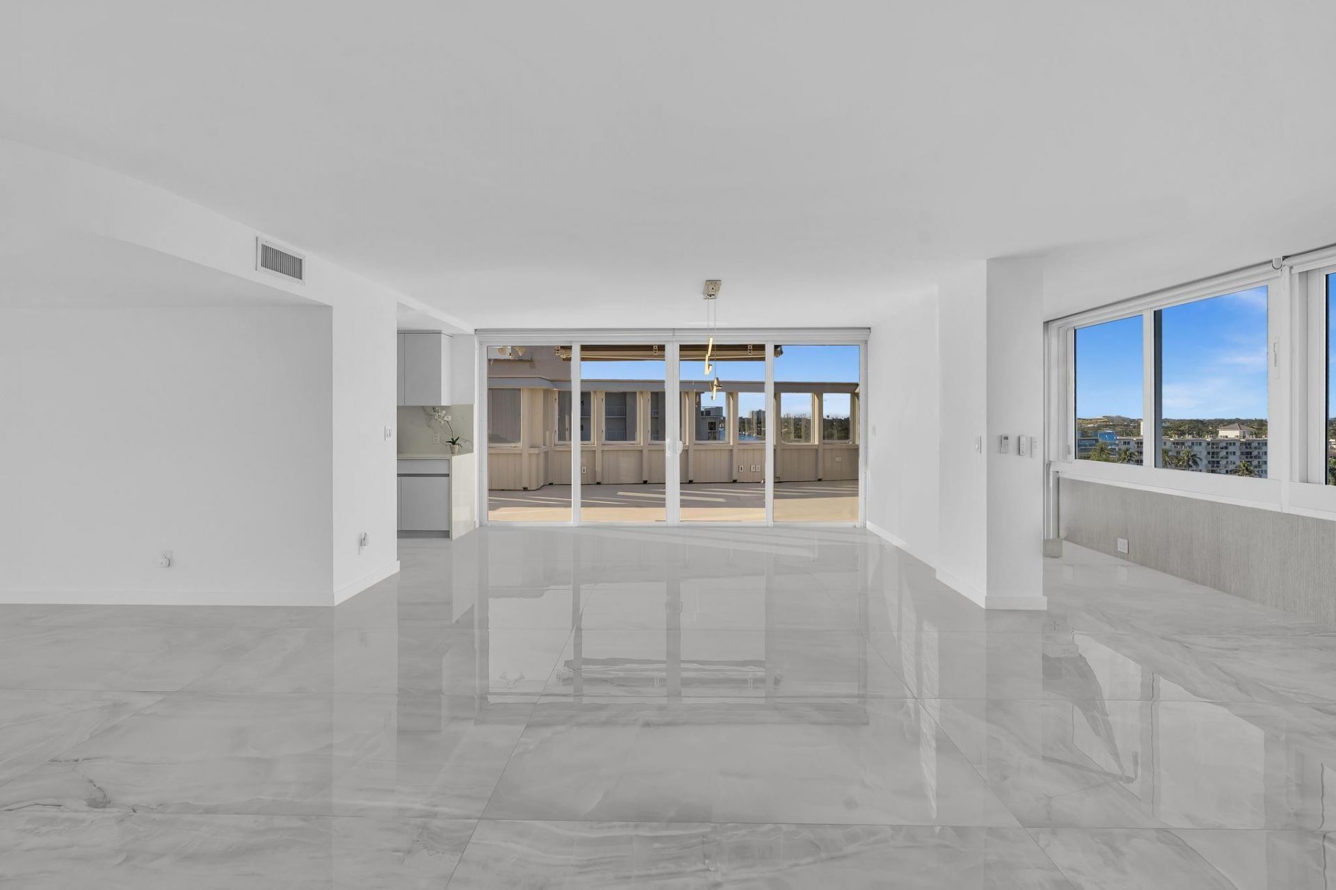 201 N Riverside Drive, Unit 802, Pompano Beach, FL 33062 Photo