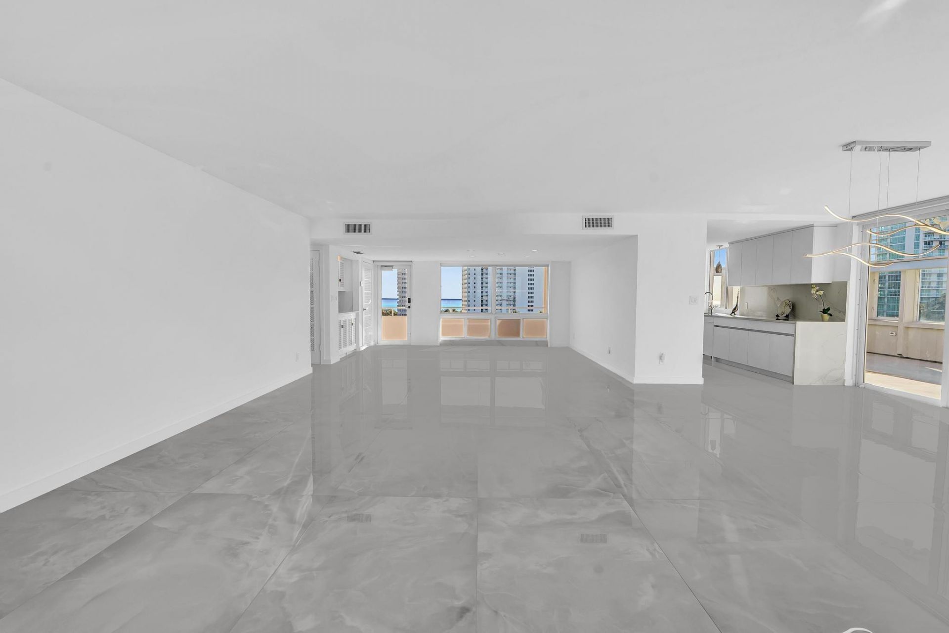 201 N Riverside Drive, Unit 802, Pompano Beach, FL 33062 Photo