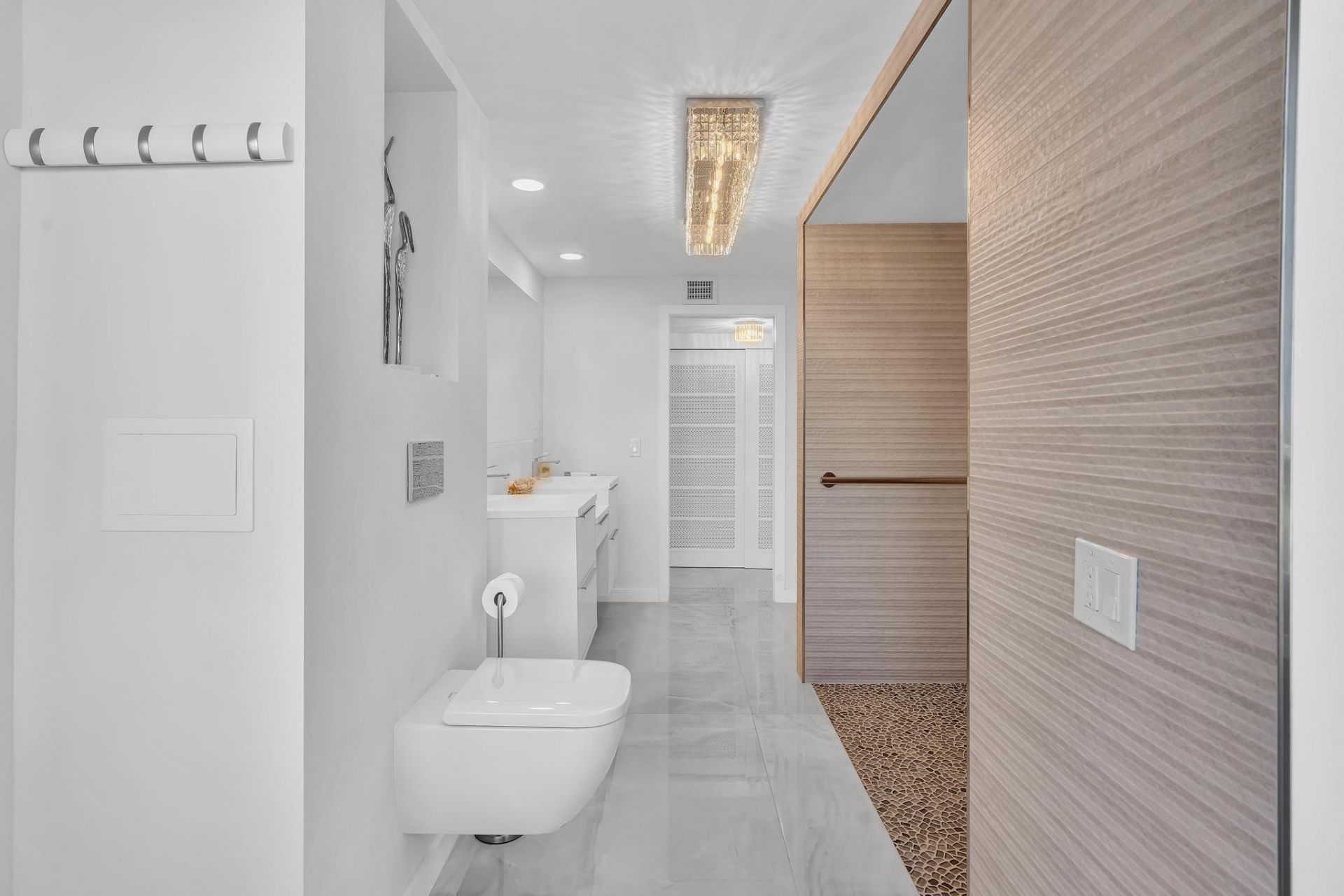 201 N Riverside Drive, Unit 802, Pompano Beach, FL 33062 Photo