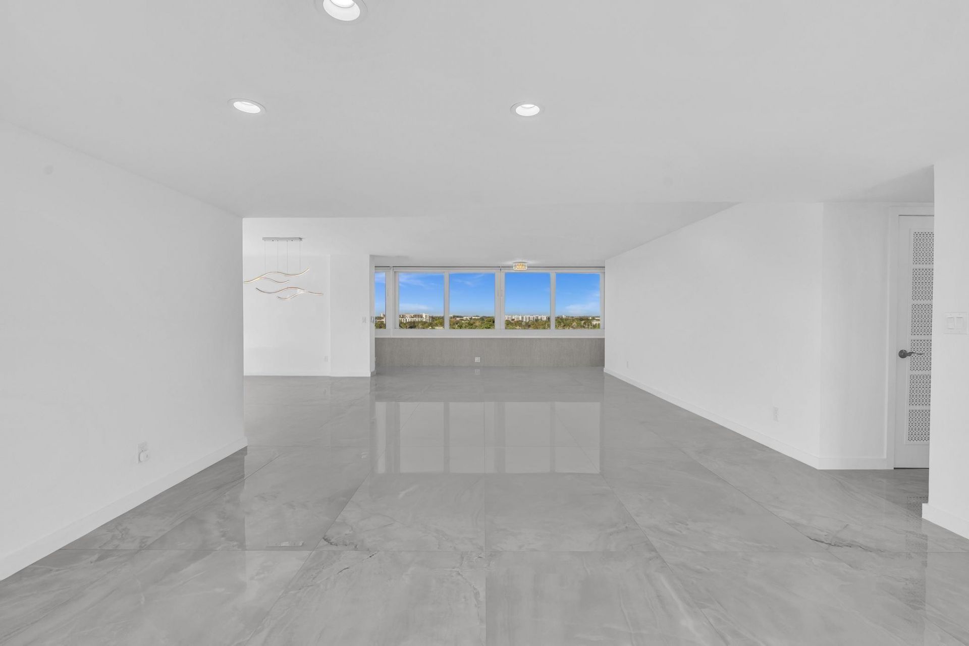 201 N Riverside Drive, Unit 802, Pompano Beach, FL 33062 Photo