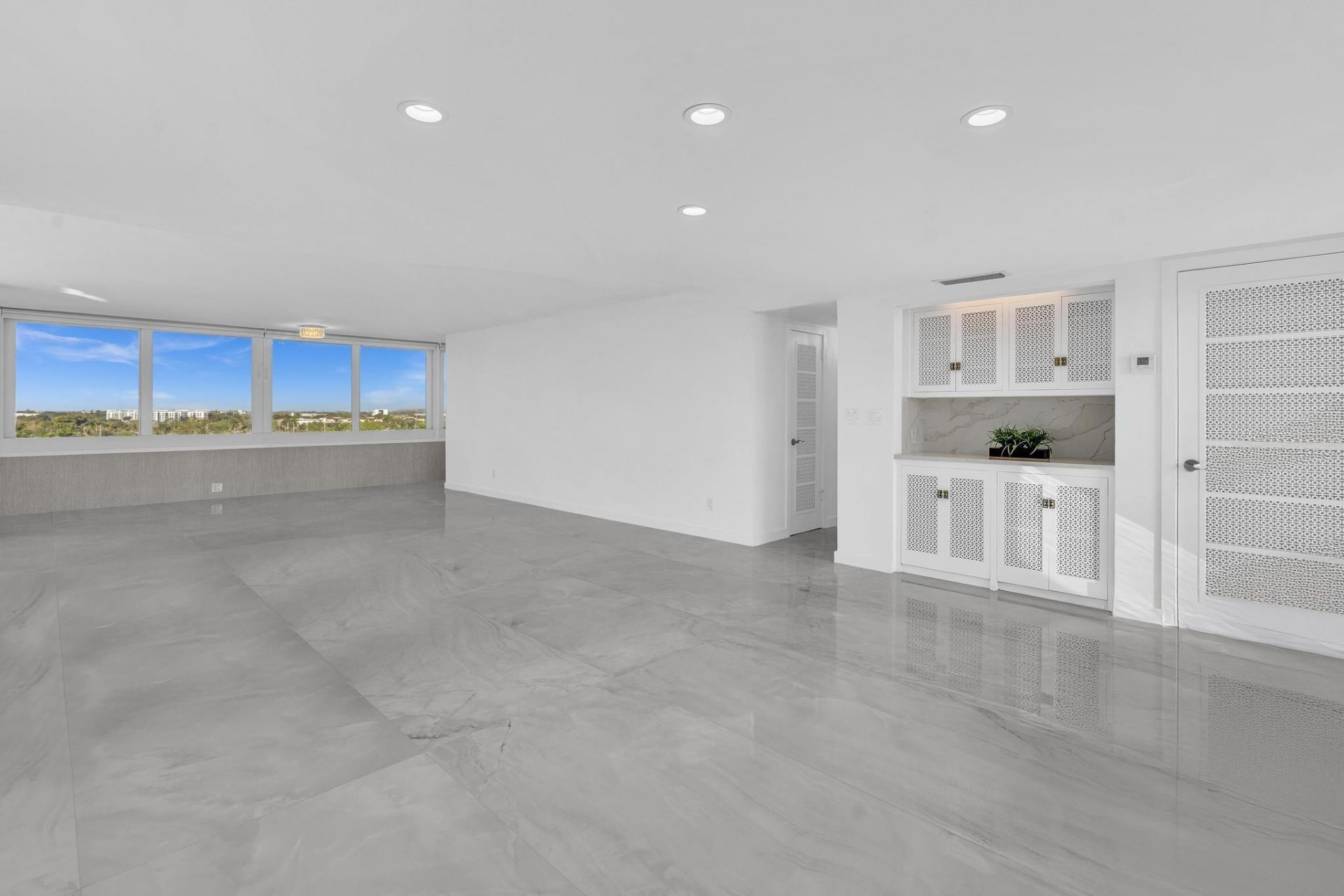 201 N Riverside Drive, Unit 802, Pompano Beach, FL 33062 Photo