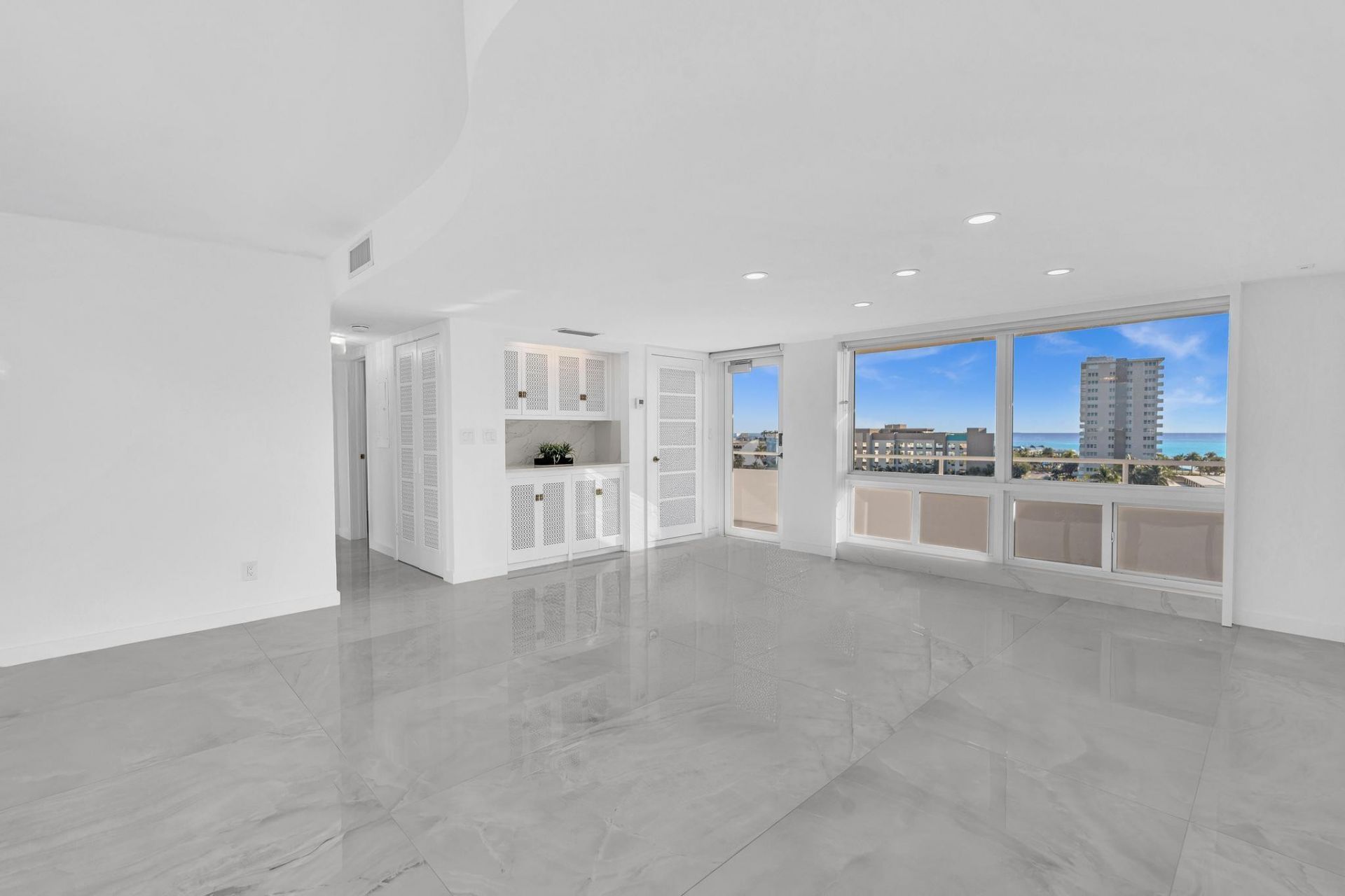 201 N Riverside Drive, Unit 802, Pompano Beach, FL 33062 Photo