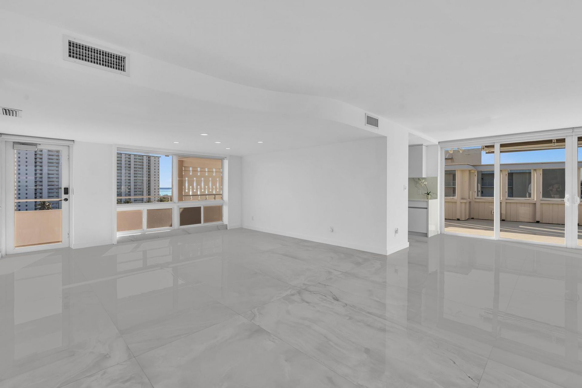 201 N Riverside Drive, Unit 802, Pompano Beach, FL 33062 Photo