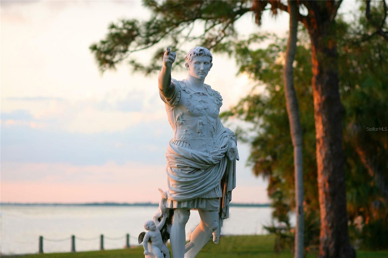 7332 Broughton Street, Sarasota, FL 34243 Photo