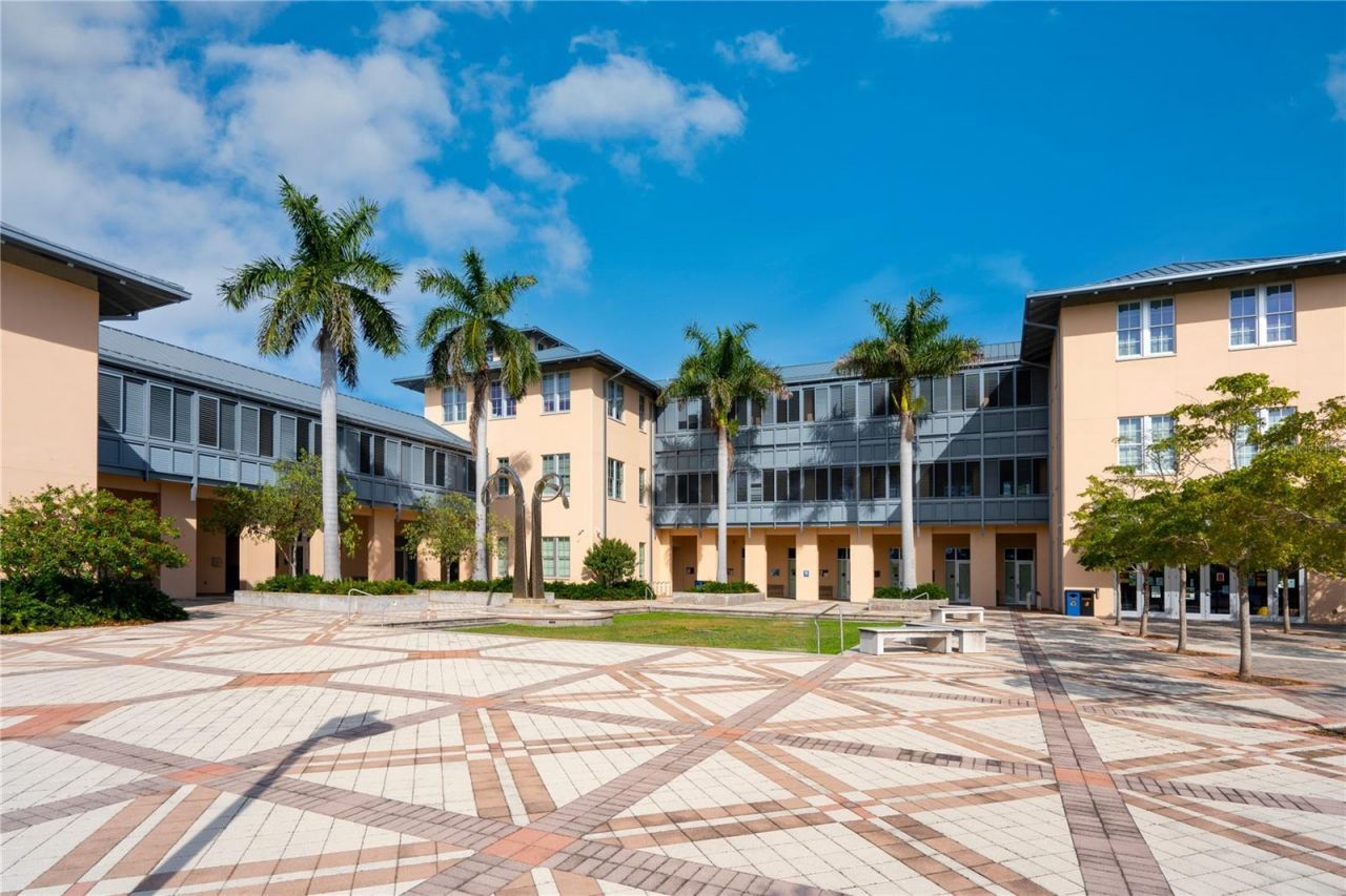 7332 Broughton Street, Sarasota, FL 34243 Photo